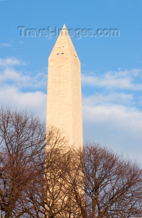 usa1348: Washington, D.C., USA: Washington Monument - National Mall - the tallest masonry structure in the world - modeled after Egyptian obelisks but with an aluminum tip - photo by C.Lovell - (c) Travel-Images.com - Stock Photography agency - Image Bank