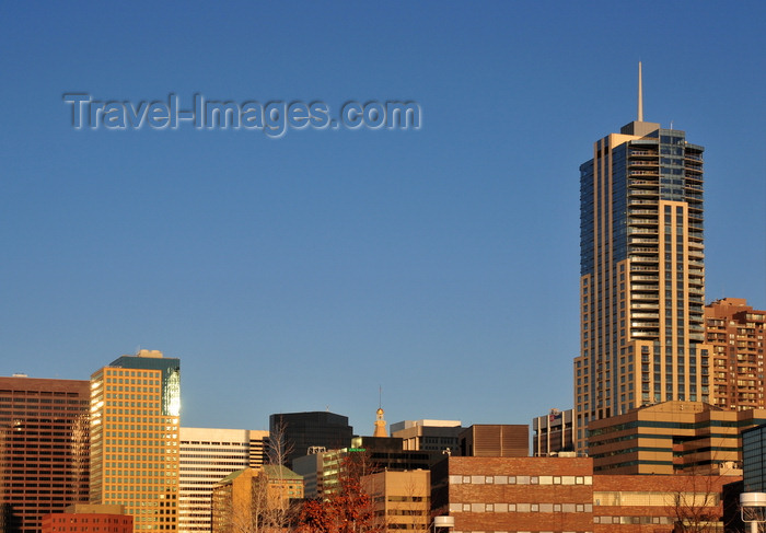 usa1369: Denver, Colorado, USA: skyline with the postmodern architecture of the Four Seasons Hotel Denver - photo by M.Torres - (c) Travel-Images.com - Stock Photography agency - Image Bank