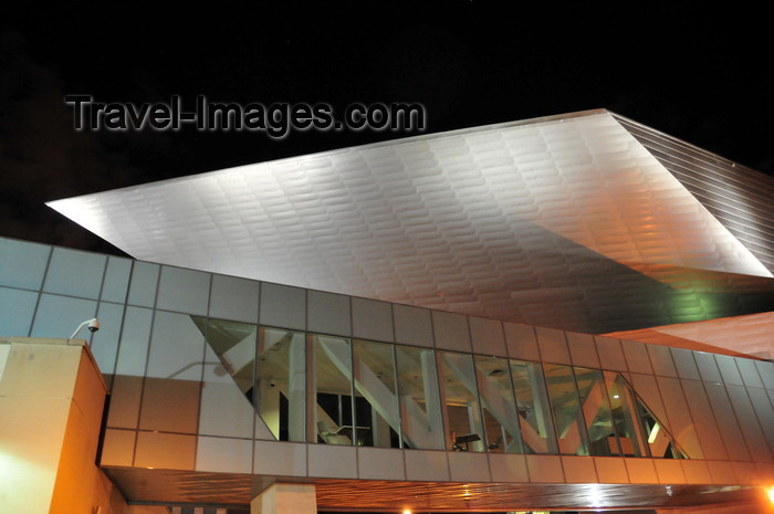 usa1388: Denver, Colorado, USA: Denver Art Museum - the titanium-clad Frederic C. Hamilton building at night - by Studio Daniel Libeskind and Davis Partnership Architects - photo by M.Torres - (c) Travel-Images.com - Stock Photography agency - Image Bank