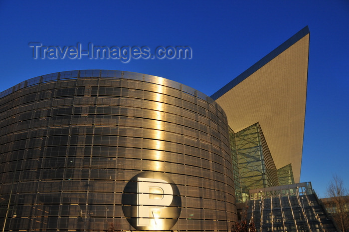 usa1393: Denver, Colorado, USA: Colorado Convention Center - cylinder of the Parking Garage - Fentress Architects - CBD - photo by M.Torres - (c) Travel-Images.com - Stock Photography agency - Image Bank