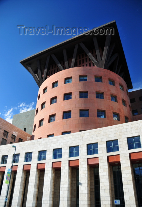 usa1404: Denver, Colorado, USA: Denver Public Library - post-modern style by Michael Graves - south façade, on West 13th Avenue - photo by M.Torres - (c) Travel-Images.com - Stock Photography agency - Image Bank