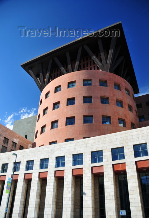 usa1404: Denver, Colorado, USA: Denver Public Library - post-modern style by Michael Graves - south façade, on West 13th Avenue - photo by M.Torres - (c) Travel-Images.com - Stock Photography agency - Image Bank