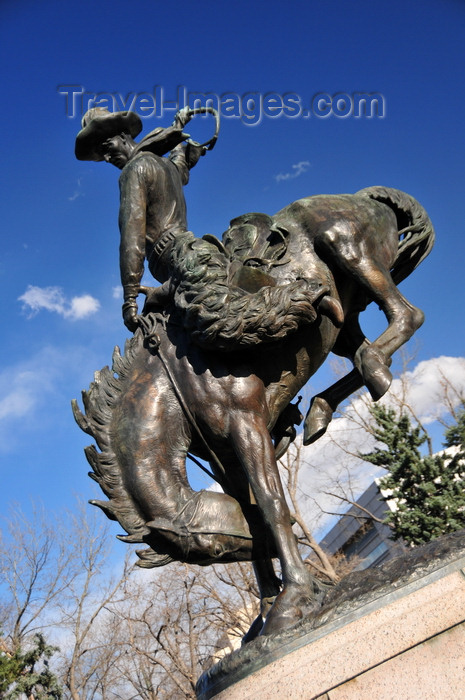 usa1421: Denver, Colorado, USA: art in the Civic Center Park - sculpture 'Bronco Buster' by Alexander Phimister Proctor - cowboy taming a horse - photo by M.Torres - (c) Travel-Images.com - Stock Photography agency - Image Bank