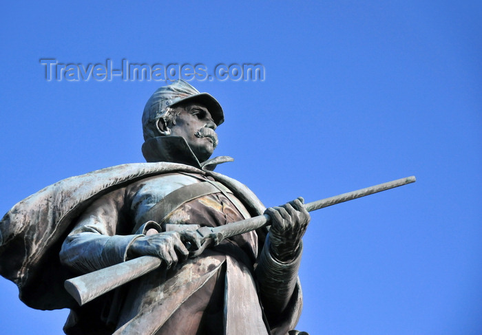 usa1432: Denver, Colorado, USA: Colorado State Capitol - Civil War monument - bronze figure of a Union Soldier with rifle - sculptor Captain John D. Howland - photo by M.Torres - (c) Travel-Images.com - Stock Photography agency - Image Bank