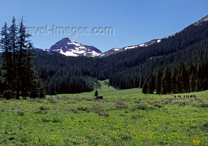 usa1494: Rio Grande National Forest, Colorado, USA: hikers in the Rincon La Vaca Valley alpine forest with the Rio Grande Pyramid behind - Colorado Rockies - photo by C.Lovell - (c) Travel-Images.com - Stock Photography agency - Image Bank