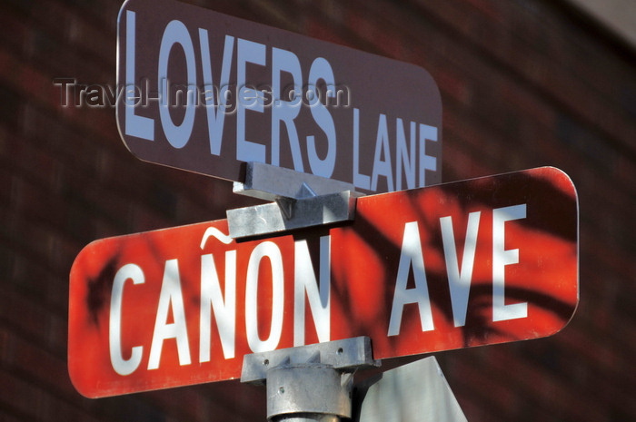 usa1509: Manitou Springs, El Paso County, Colorado, USA: Lovers' Lane meets Cañon Avenue - street signs - photo by M.Torres - (c) Travel-Images.com - Stock Photography agency - Image Bank