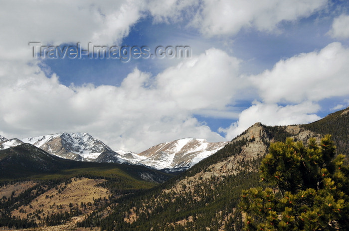 usa1524: Rocky Mountain National Park, Colorado, USA: peaks seen from the Horseshoe Park area - Cumulus clouds - photo by M.Torres - (c) Travel-Images.com - Stock Photography agency - Image Bank