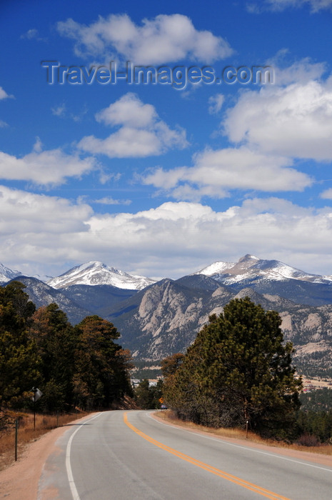 usa1540: Roosevelt National Forest, Larimer County, Colorado, USA: peaks of the Rockies and US 36 Highway, near Hermit Park - photo by M.Torres - (c) Travel-Images.com - Stock Photography agency - Image Bank