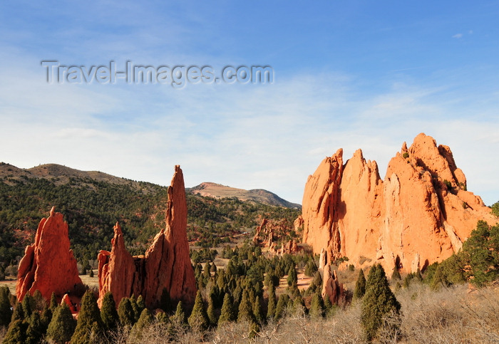 usa1546: Colorado Springs, El Paso County, Colorado, USA: Garden of the Gods - hogback and rock needles - photo by M.Torres - (c) Travel-Images.com - Stock Photography agency - Image Bank