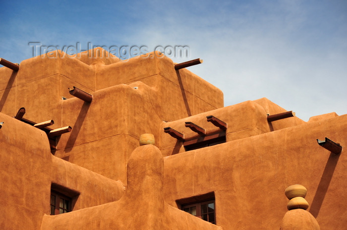 usa1568: Santa Fé, New Mexico, USA: terraces of the Inn and Spa at Loretto - revival Pueblo architecture - Old Santa Fé Trail - photo by M.Torres - (c) Travel-Images.com - Stock Photography agency - Image Bank