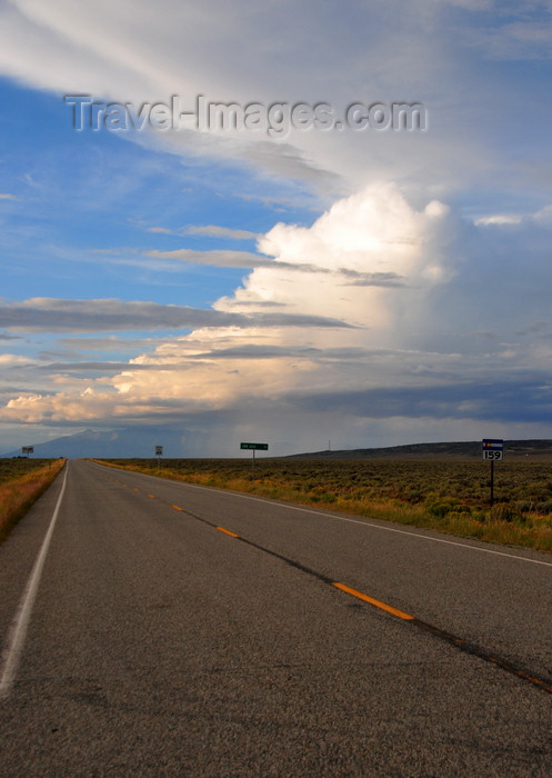 usa1618: Costilla County, Colorado, USA: dramatic sky with distant rain over route CO-169, south of San Luis - stratus, cumulus and cirrostratus clouds - emptiness of the great spaces - photo by M.Torres - (c) Travel-Images.com - Stock Photography agency - Image Bank