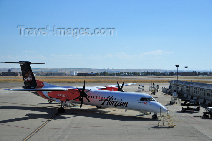 usa167: Boise, Idaho, USA: Horizon Air Bombardier Dash 8-Q402 in Oregon State University Beavers livery - N440QX cn 4347 - Boise Airport - Gowen Field - BOI - photo by M.Torres - (c) Travel-Images.com - Stock Photography agency - Image Bank