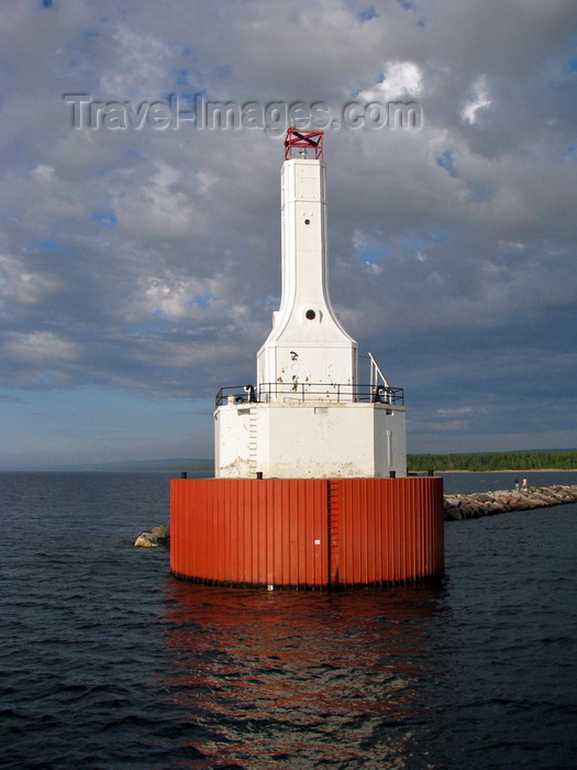 usa168: Keweenaw Peninsula, Keweenaw Waterway - Portage Canal, Michigan, USA: Lake Superior lighthouse - photo by G.Frysinger - (c) Travel-Images.com - Stock Photography agency - Image Bank