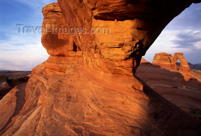 usa1691: Arches National Park, Utah, USA: Delicate Arch as seen through a nearby widow - photo by C.Lovell - (c) Travel-Images.com - Stock Photography agency - Image Bank