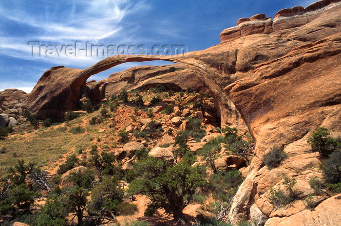usa1700: Arches National Park, Utah, USA: Landscape Arch in the Devil's Garden is the longest in the park - arc natural arch, near the end of its lifecycle - photo by C.Lovell - (c) Travel-Images.com - Stock Photography agency - Image Bank