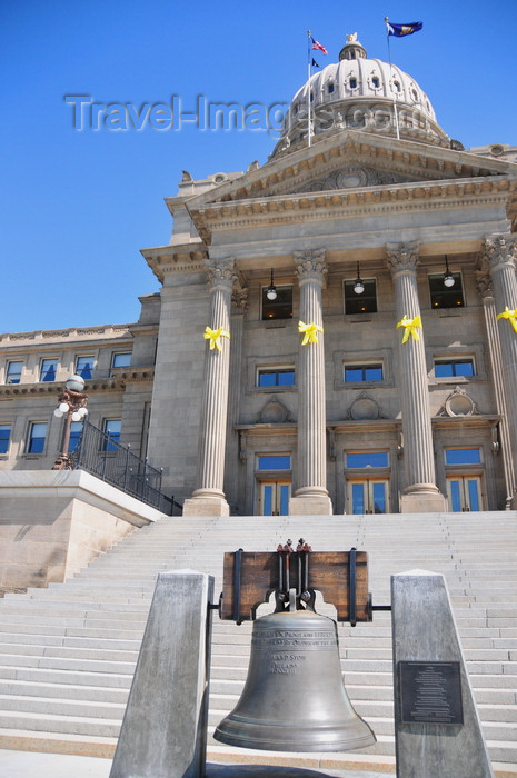 usa1715: Boise, Idaho, USA:  replica of the Philadelphia Liberty Bell - Idaho State Capitol - photo by M.Torres - (c) Travel-Images.com - Stock Photography agency - Image Bank