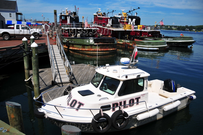 usa1789: Portsmouth, New Hampshire, USA: pilots' boat and tug boats - harbour scene - Ceres St - Tugboat Alley - New England - photo by M.Torres - (c) Travel-Images.com - Stock Photography agency - Image Bank