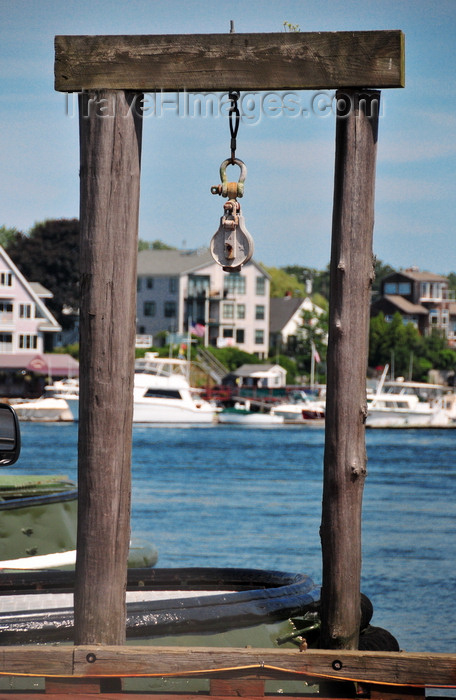 usa1790: Portsmouth, New Hampshire, USA: portico for hanging big game fish - tug boats pier, Ceres St - Badgers Island, ME in the background - New England - photo by M.Torres - (c) Travel-Images.com - Stock Photography agency - Image Bank