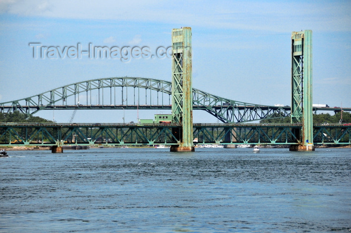 usa1794: Portsmouth, New Hampshire, USA: Piscataqua River - bridges connecting Portsmouth with Kittery, Maine - foreground Sarah Mildred Long Bridge, double deck truss bridge lift bridge on the US 1 Bypass - background Piscataqua River Bridge, cantilevered through arch bridge on Interstate 95 - New England - photo by M.Torres - (c) Travel-Images.com - Stock Photography agency - Image Bank