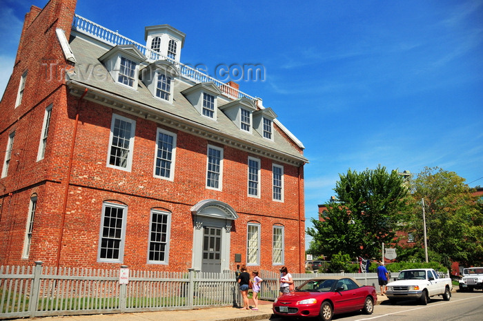 usa1798: Portsmouth, New Hampshire, USA: Warner-MacPhaedris House, brick residence built in 1716 - Daniel Street - New England - photo by M.Torres - (c) Travel-Images.com - Stock Photography agency - Image Bank