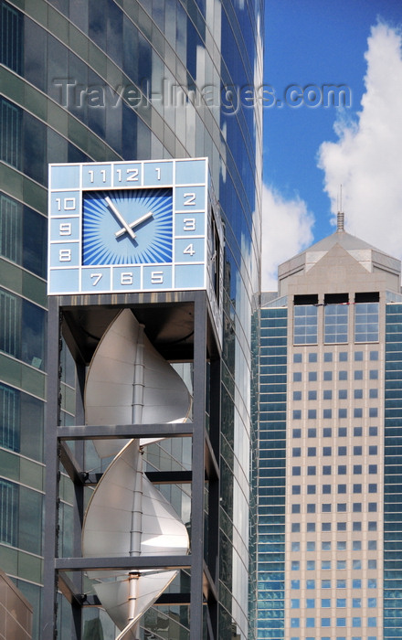 usa1810: Kansas City, Missouri, USA: KCPL Clocktower with an energy-generating wind turbine - Power and Light District - on the background left is the Town Pavilion skyscraper designed by HNTB architects, background right H&R Block tower - photo by M.Torres - (c) Travel-Images.com - Stock Photography agency - Image Bank