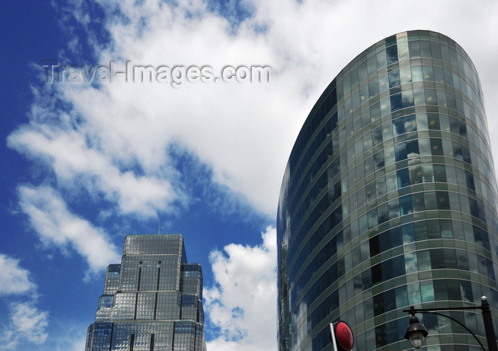 usa1816: Kansas City, Missouri, USA: glass facades and sky - H&R Block Headquarters tower with One Kansas City Place in the background - photo by M.Torres - (c) Travel-Images.com - Stock Photography agency - Image Bank