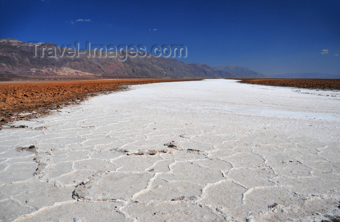 usa1854: Death Valley National Park, California, USA: Badwater Basin dry salt lake and the Amargosa range - looking south - photo by M.Torres - (c) Travel-Images.com - Stock Photography agency - Image Bank