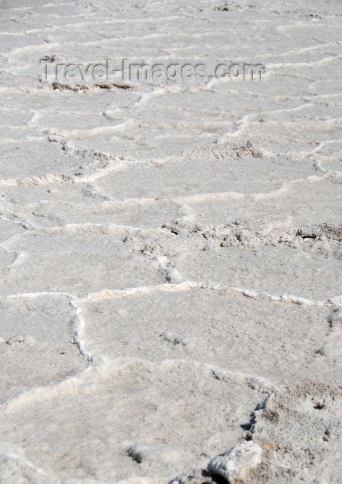 usa1855: Death Valley National Park, California, USA: Badwater Basin - vast field of salty terrain - photo by M.Torres - (c) Travel-Images.com - Stock Photography agency - Image Bank