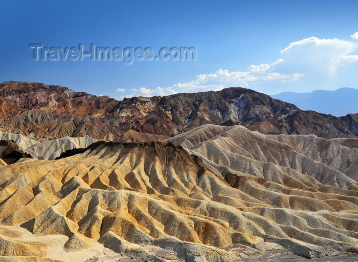 usa1858: Death Valley National Park, California, USA: Zabriskie Point - alluvial fan - labirinth of wildly eroded and vibrantly colored badlands - photo by M.Torres - (c) Travel-Images.com - Stock Photography agency - Image Bank