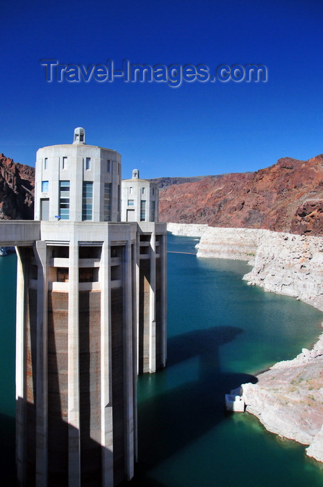 usa1878: Hoover Dam, Mohave County, Arizona, USA: intake towers of  what was the world's largest hydroelectric dam when completed in 1935 - penstock towers - Black Canyon of the Colorado River - photo by M.Torres - (c) Travel-Images.com - Stock Photography agency - Image Bank