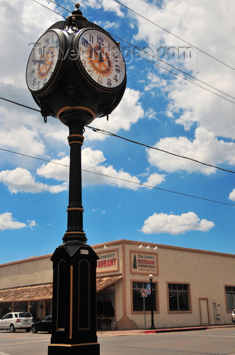 usa1887: Williams, Coconino County, Arizona, USA: historical Williams Town Clock - corner of Grand Canyon Boulevard and Railroad Avenue, in front of the old Red Garter brothel - Rotary International - photo by M.Torres - (c) Travel-Images.com - Stock Photography agency - Image Bank
