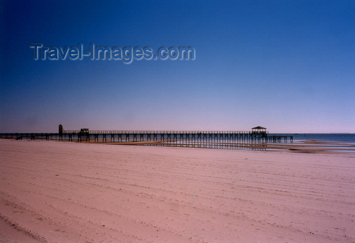 usa19: Long Beach, Mississippi, USA: beach and pier at dusk - low tide on the Gulf of Mexico - photo by M.Torres - (c) Travel-Images.com - Stock Photography agency - Image Bank