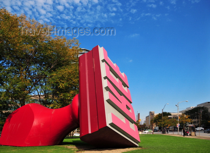 usa1906: Cleveland, Ohio, USA: giant rubber stamp with the word free - sculpture by Claes Oldenburg at Willard Park - photo by M.Torres - (c) Travel-Images.com - Stock Photography agency - Image Bank
