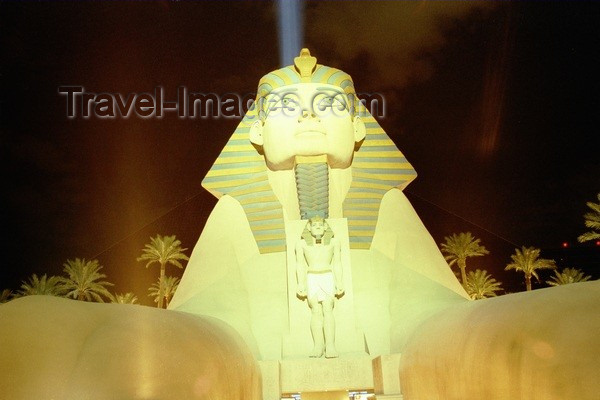 usa191: Las Vegas (Nevada): Luxor casino - the sphinx - photo by J.Kaman - (c) Travel-Images.com - Stock Photography agency - Image Bank
