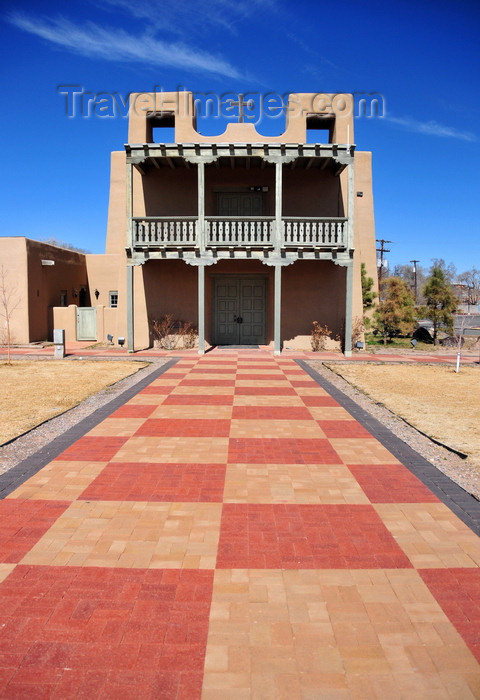 usa1943: Española, Rio Arriba County, New Mexico, USA: San Gabriel mission and convent, replica of the 1598 church - architecture of the Nueva España - photo by M.Torres - (c) Travel-Images.com - Stock Photography agency - Image Bank