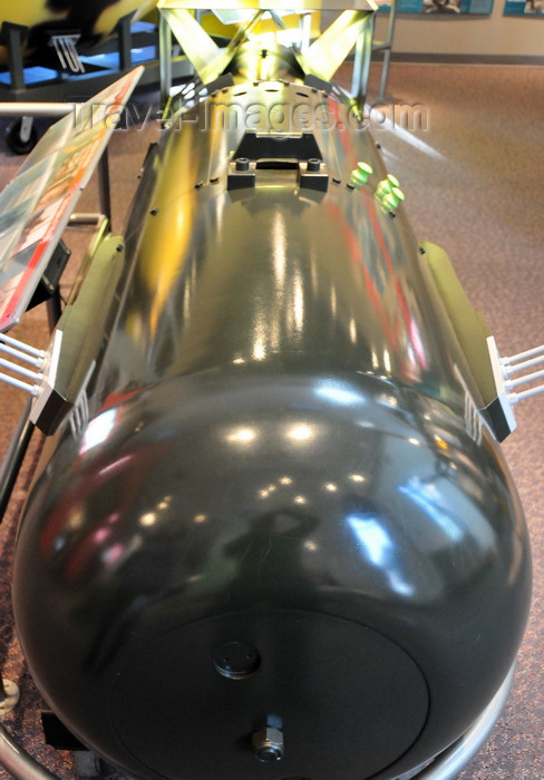 usa1976: Los Alamos, New Mexico, USA: Bradbury Science Museum - replica of 'Little Boy', the atomic bomb dropped on Hiroshima - Gun-type fission weapon - war crimes - photo by M.Torres - (c) Travel-Images.com - Stock Photography agency - Image Bank