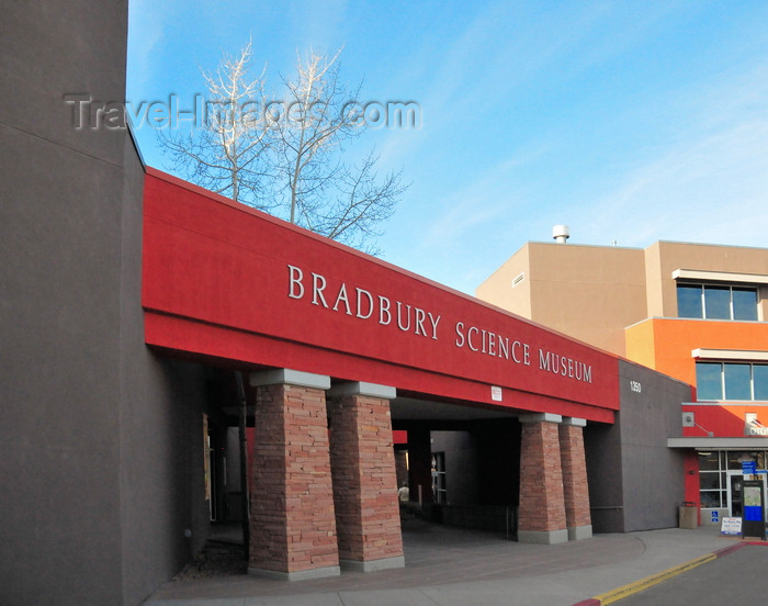 usa1977: Los Alamos, New Mexico, USA: Bradbury Science Museum - main entrance on 1350 Central Avenue - photo by M.Torres - (c) Travel-Images.com - Stock Photography agency - Image Bank