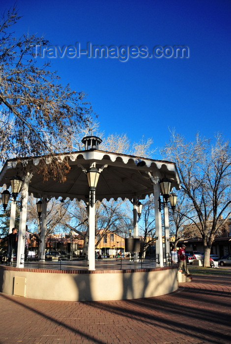 usa1987: Albuquerque, Bernalillo County, New Mexico, USA: Old Town Plaza - bandstand at La Placita - in March 1862, General Henry H. Sibley and his Texas volunteers raised the Confederate flag here - photo by M.Torres - (c) Travel-Images.com - Stock Photography agency - Image Bank