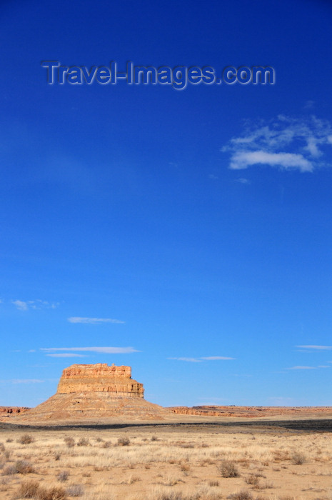 usa2003: Chaco Canyon National Historical Park, New Mexico, USA: Fajada Butte, known for the Sun Dagger petroglyph - photo by M.Torres - (c) Travel-Images.com - Stock Photography agency - Image Bank