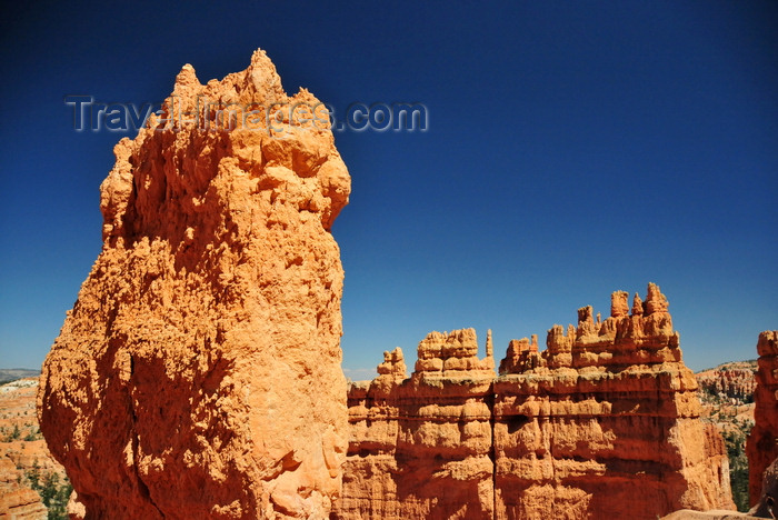 usa2036: Bryce Canyon National Park, Utah, USA: Sunset Point - monolith and rock fin - photo by M.Torres - (c) Travel-Images.com - Stock Photography agency - Image Bank