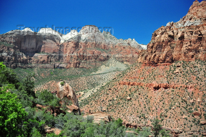 usa2087: Zion National Park, Utah, USA: canyon view with the Beehives and the Sentinel - Mt Carmel Junction - photo by M.Torres - (c) Travel-Images.com - Stock Photography agency - Image Bank