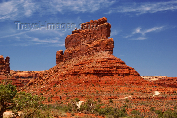usa2140: Valley of the Gods, San Juan County, Utah, USA: Tom Tom Towers butte - photo by A.Ferrari - (c) Travel-Images.com - Stock Photography agency - Image Bank