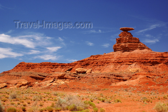 usa2143: Mexican Hat, San Juan County, Utah, USA: Mexican Hat Rock - Hwy 163 - photo by A.Ferrari - (c) Travel-Images.com - Stock Photography agency - Image Bank