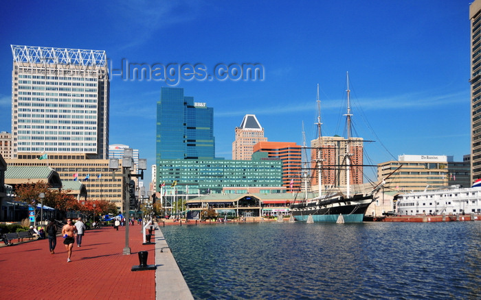 usa2147: Baltimore, Maryland, USA: promenade - sunny day on the West Shore the Inner Harbor - 100 East Pratt Street, USS Constellation, Pratt St. Pavillion -  - photo by M.Torres - (c) Travel-Images.com - Stock Photography agency - Image Bank