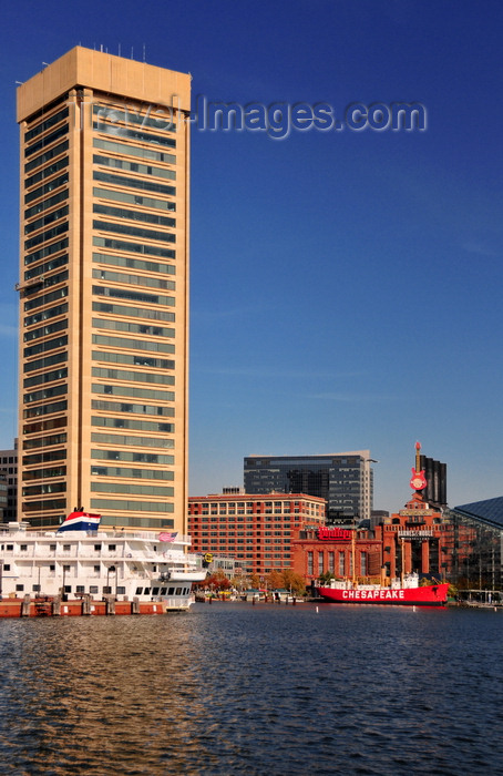 usa2149: Baltimore, Maryland, USA: Baltimore World Trade Center tower and the old Power Station - lightship Chesapeake and American Star river cruise ship - photo by M.Torres - (c) Travel-Images.com - Stock Photography agency - Image Bank