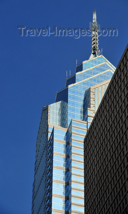 usa217: Philadelphia, Pennsylvania, USA: One Liberty Place - by Murphy / Jahn Architects, structure by Thornton Tomasetti - Market Street - photo by M.Torres - (c) Travel-Images.com - Stock Photography agency - Image Bank