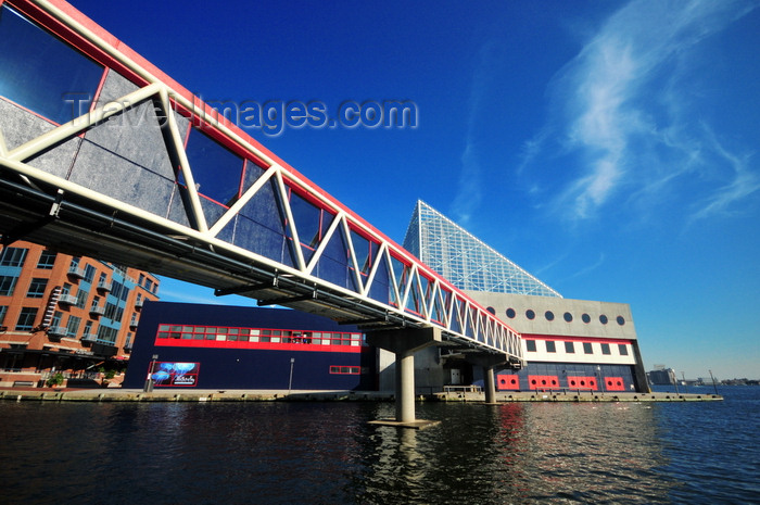 usa2175: Baltimore, Maryland, USA: National Aquarium in Baltimore - bridge to Pier 4 Pavillion - glass pyramid - photo by M.Torres - (c) Travel-Images.com - Stock Photography agency - Image Bank