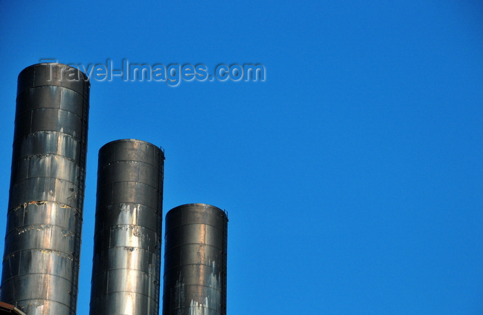 usa2183: Baltimore, Maryland, USA: original smoke stacks of the old Power Plant againt the sky - photo by M.Torres - (c) Travel-Images.com - Stock Photography agency - Image Bank