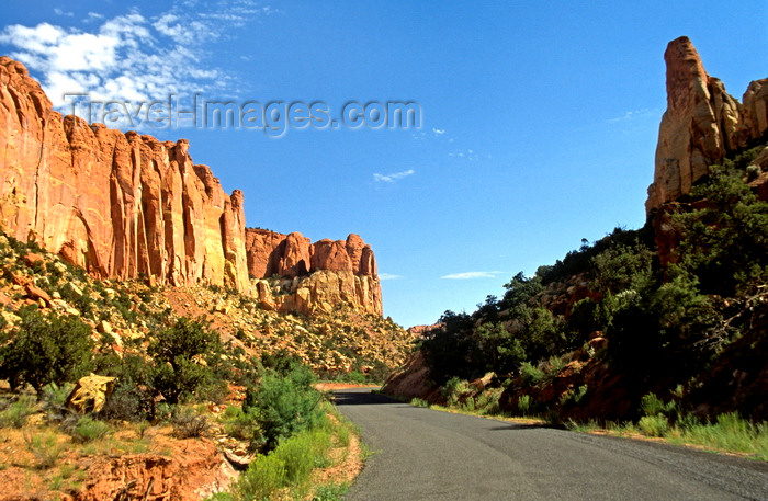 usa2210: Capitol Reef National Park, Utah, USA: scenic road through the park - red sandstone formations - photo by C.Lovell - (c) Travel-Images.com - Stock Photography agency - Image Bank
