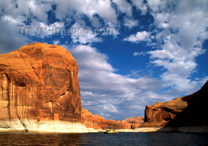 usa2224: Lake Powell, Utah, USA: sandstone meets water in Reflection Canyon - photo by C.Lovell - (c) Travel-Images.com - Stock Photography agency - Image Bank